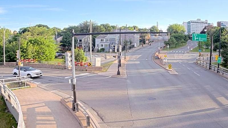 Mac Donald Bridge - Dartmouth bound