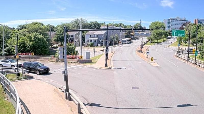 Mac Donald Bridge - Dartmouth bound